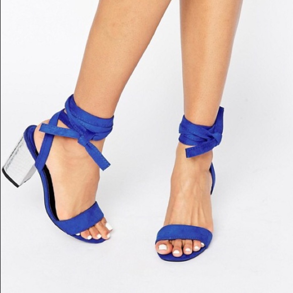 Tie Ankle Block Heel Sandal